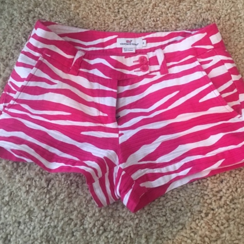 Vineyard vine shorts